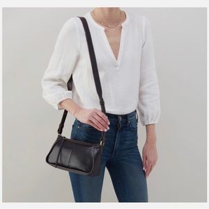 Hobo Bellamy Small Crossbody